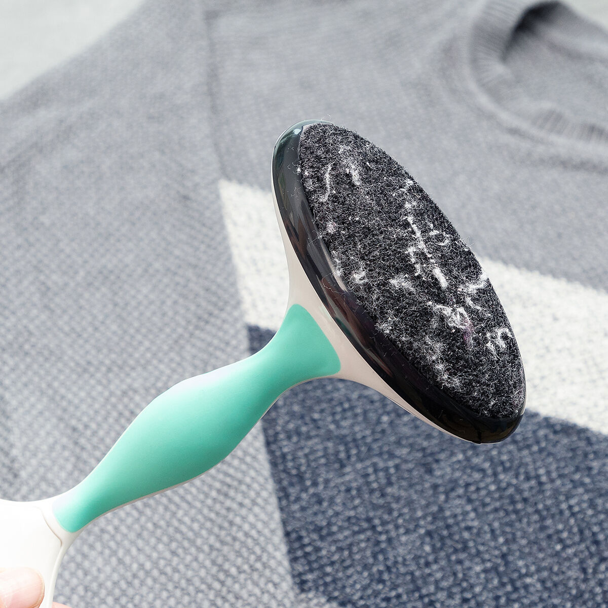 4-i-1 flufffjerningsbørste Clint InnovaGoods - Image 16